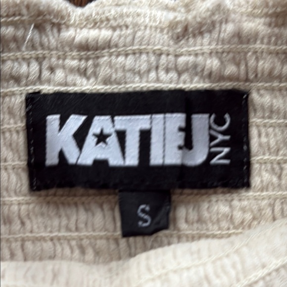 Katie J NYC Cream Ruffled Crop Top - Picture 2 of 7